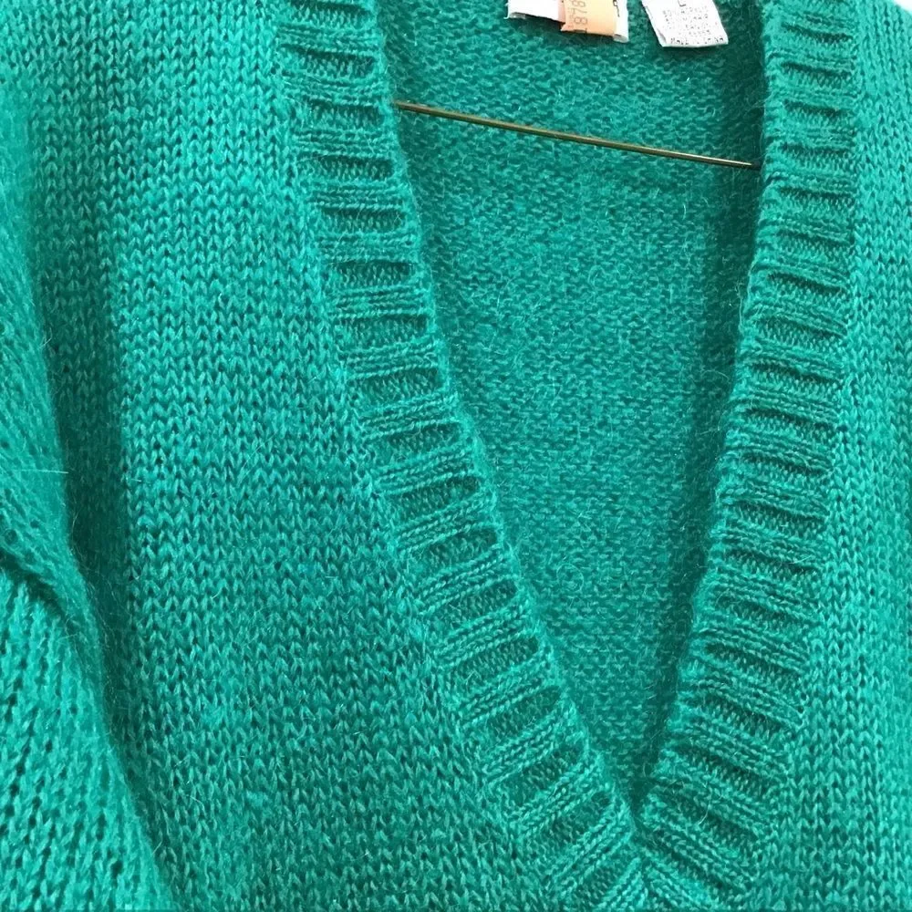 beautiful green